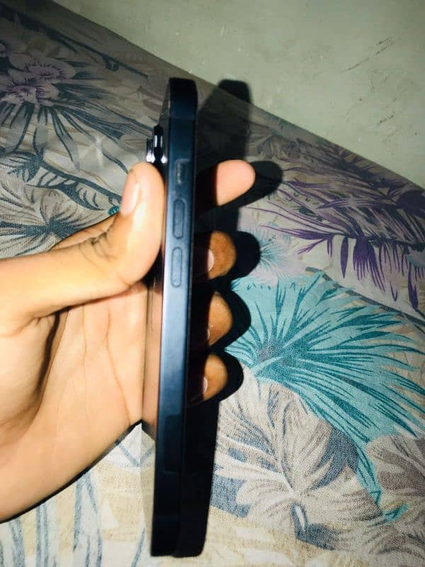 iPhone 14 hai non PTA JV water pack warranty mein hai abhi all ok 1