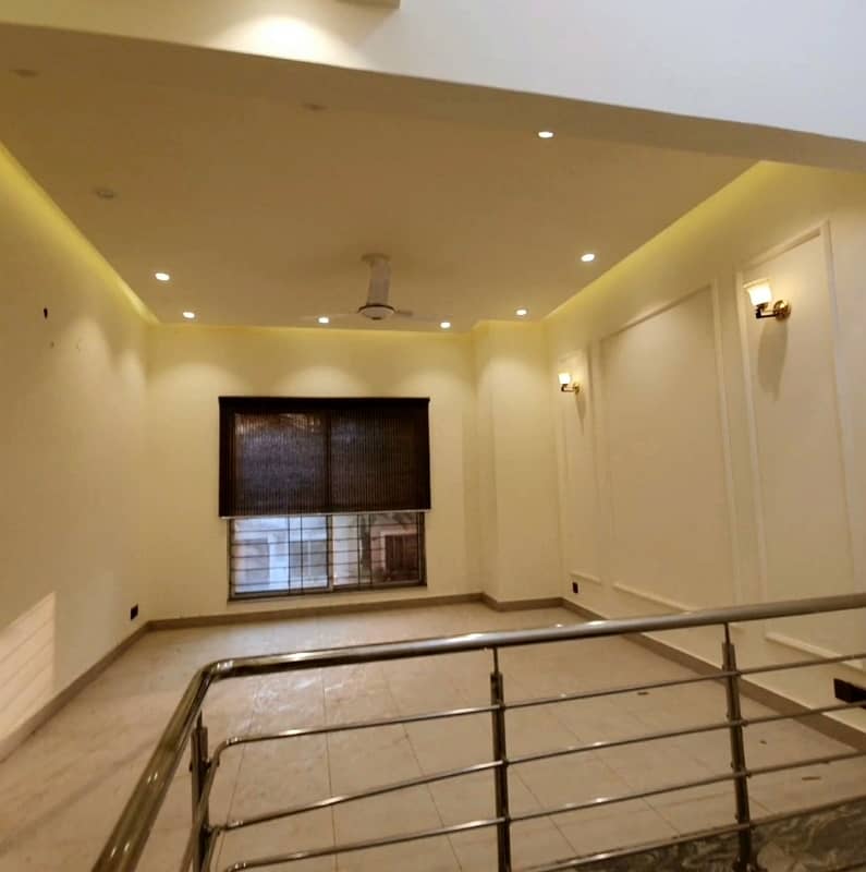 Fully Renovated 3 Bed DD Iqbal Villa For Sale Near Main Enterance 6