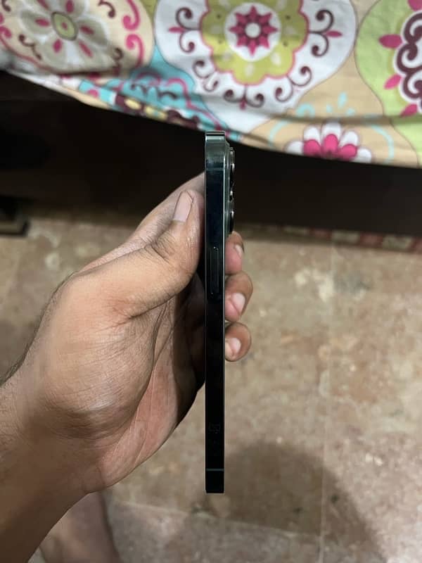 iphone 13 pro 128 gb pta approved lush condion in green colour 0