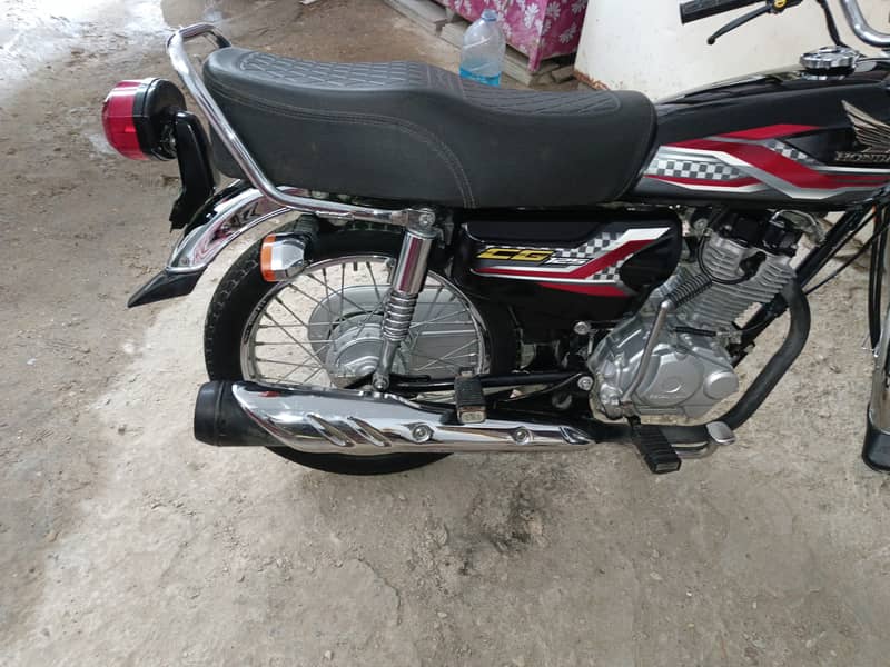 Honda CG 125 2024 03053703695 3