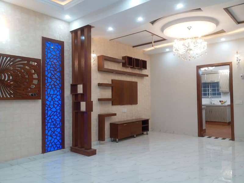 5 Marla Brand New Modern Elevation Luxury House Available For Rent In Bahria Town Lahore. 1