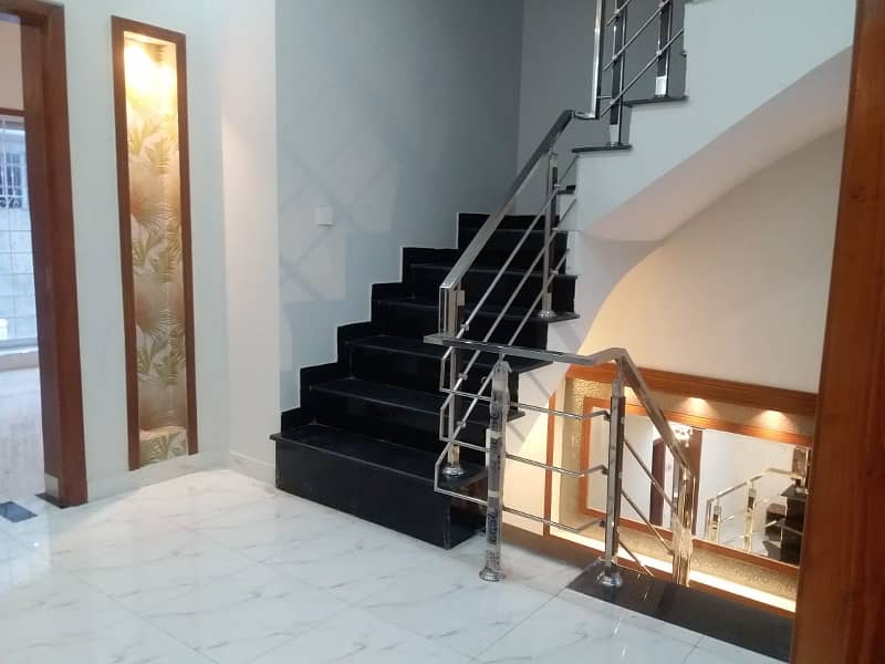 5 Marla Brand New Modern Elevation Luxury House Available For Rent In Bahria Town Lahore. 14