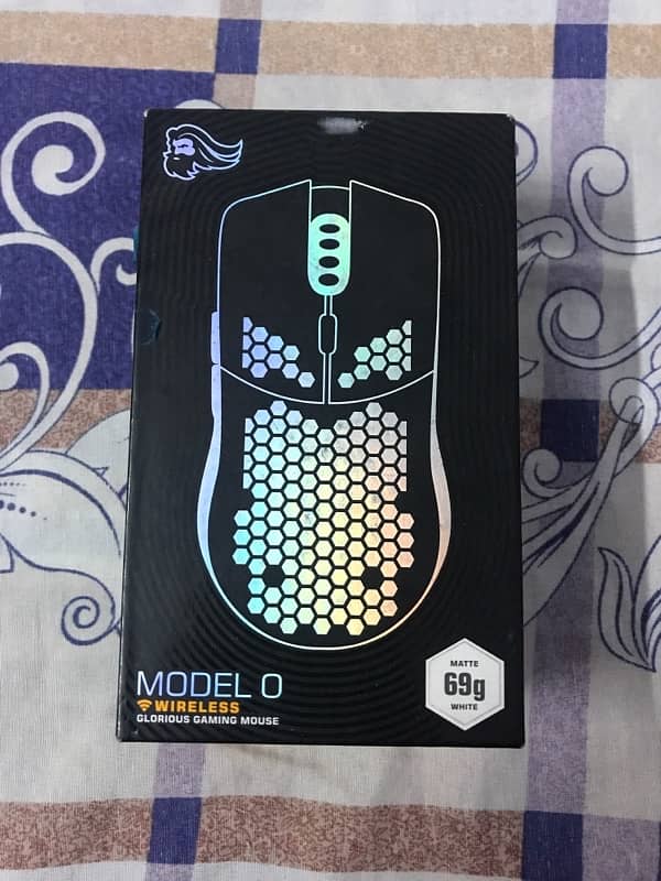 Model O Wireless 69grams 19000dpi 0