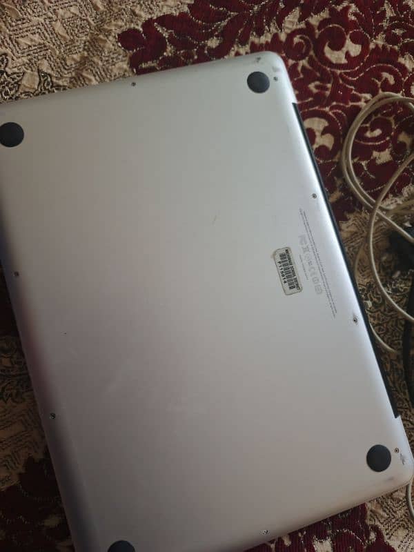 Macbook pro 2012 mid 13 inches 2