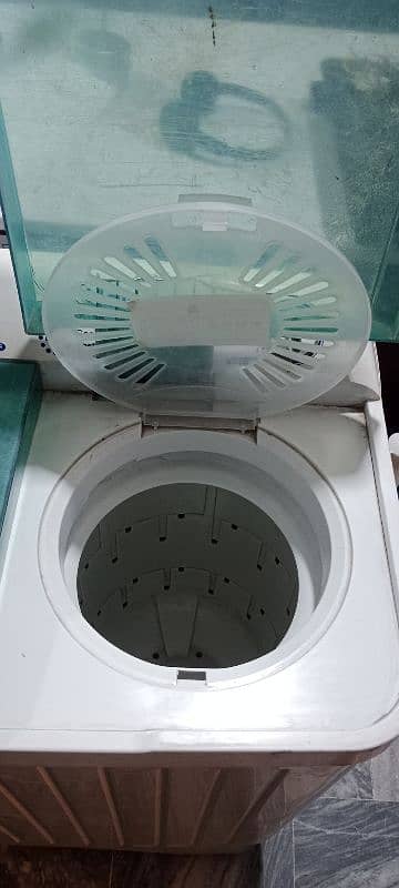 Haier washing machine . 8.0kG 2