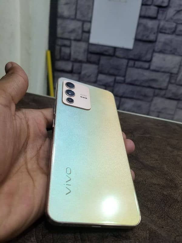 Vivo v23 5g 1