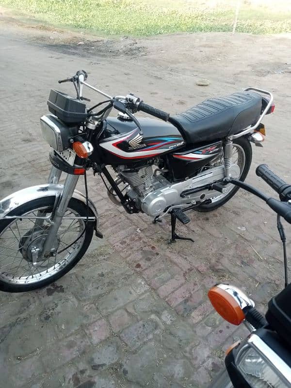 Honda 125 model 15 registration bahawalnagr punjab 2