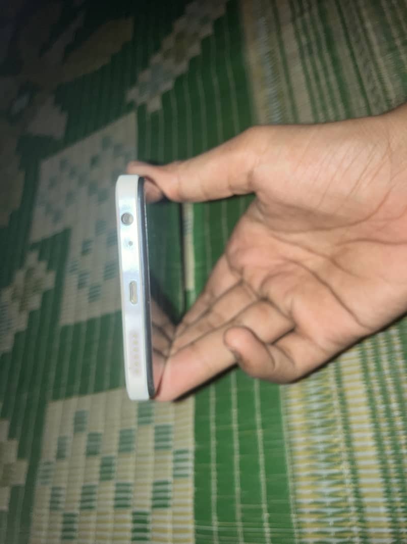 Infinix smart 7 4/64 3