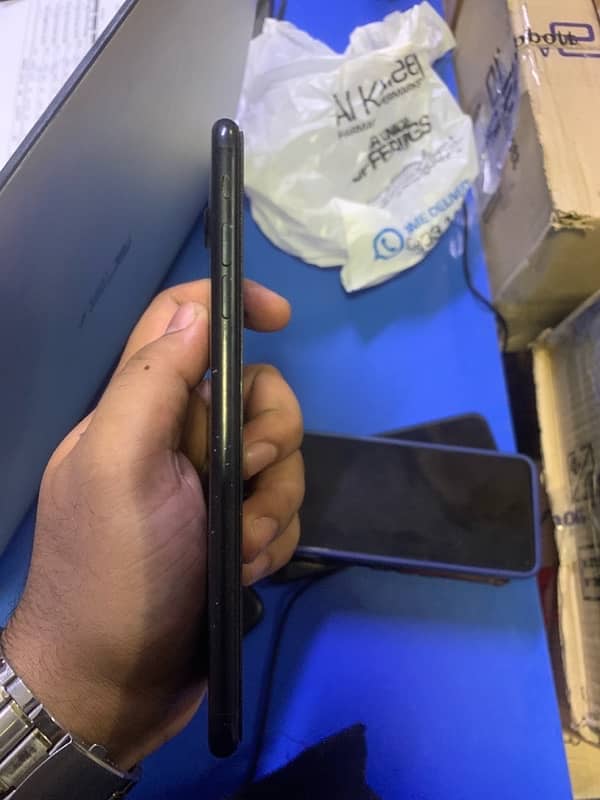 i phone 7 plus 128 gb pta approved 5