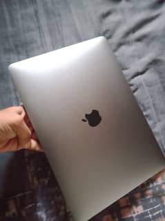 MacBook