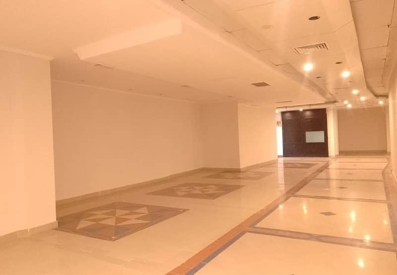 1300 Square Feet Brand New Corporation Office For Rent At Main Boulevard Gulberg 3 Lahore 4