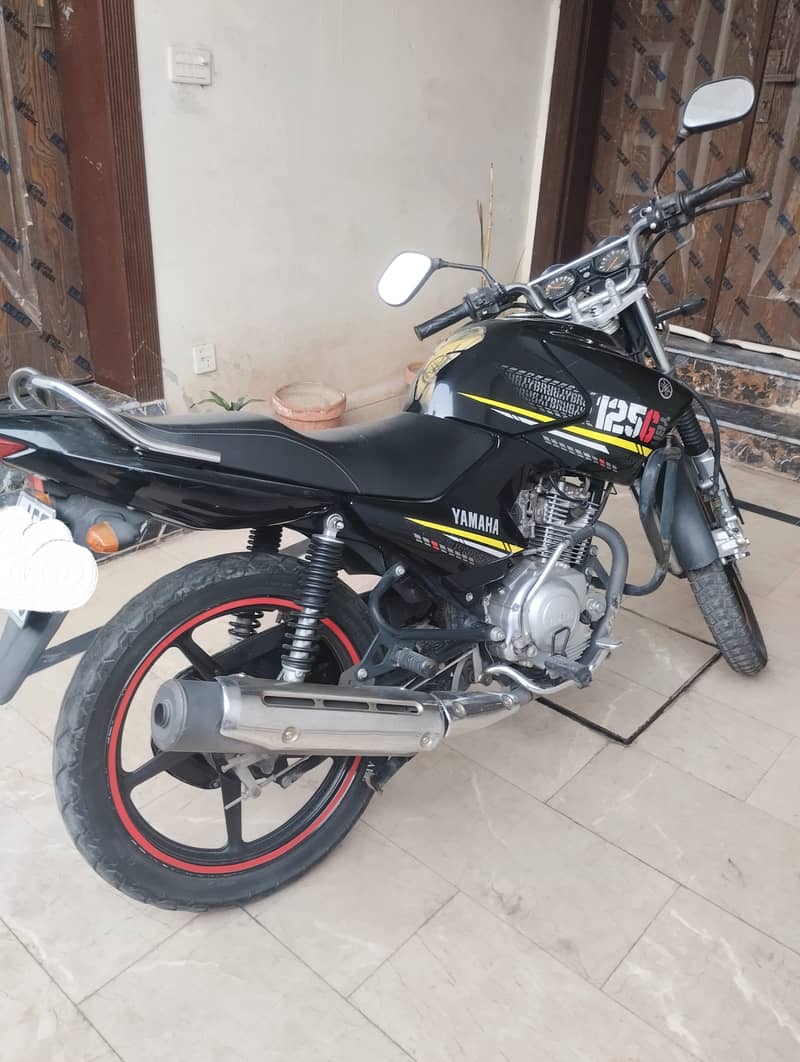 Yamaha YBR 125G 2021 3