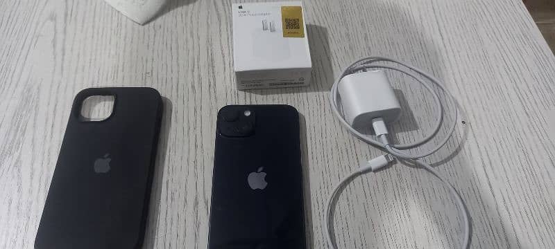 Iphone 14 128gb jv for sale with original charger 0