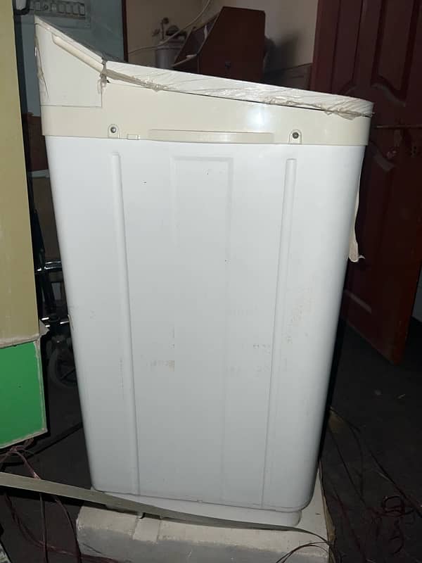 kenwood washing Machine 10kg with dryer 1016sa model no 4