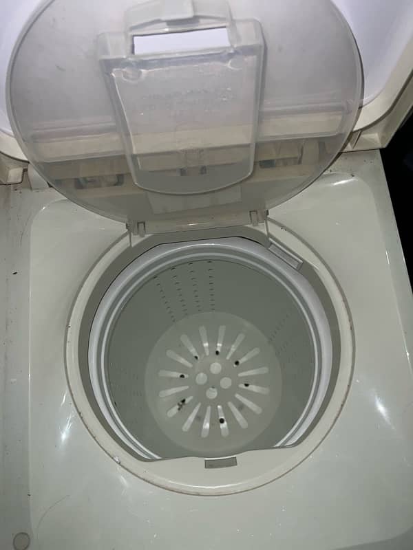 kenwood washing Machine 10kg with dryer 1016sa model no 6