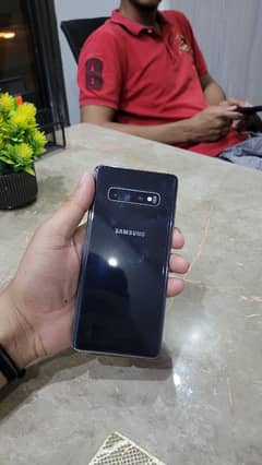 samsung galaxy S10 puls 8/128 0