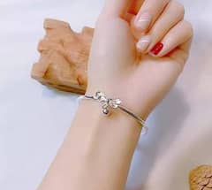 Beautiful bracelet  for girls 0