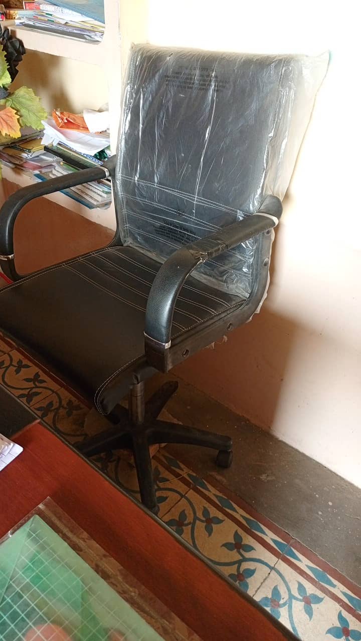 Revolving chair for sale 1