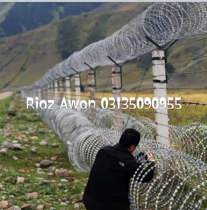 razor wire - chainlink Fence - barbed Wire - security fence weld mesh 8