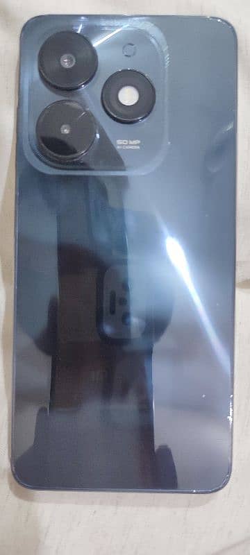 Tecno spark 20c 4+4 128Gb 4 months use baki warranty 9