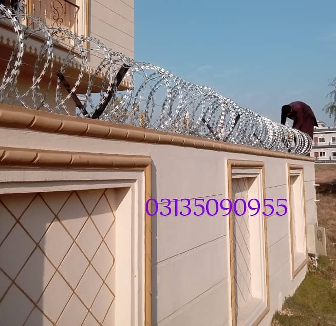 razor wire, chainlink fence , Barbed Wire Security Fence Weld mesh 1