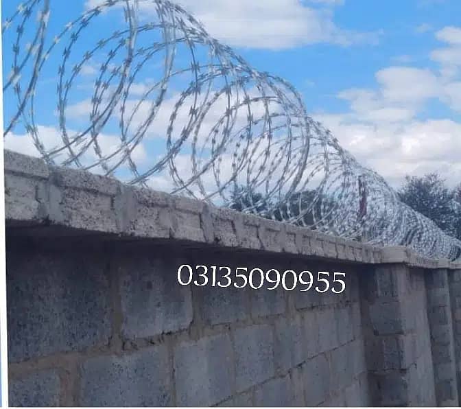 razor wire, chainlink fence , Barbed Wire Security Fence Weld mesh 14