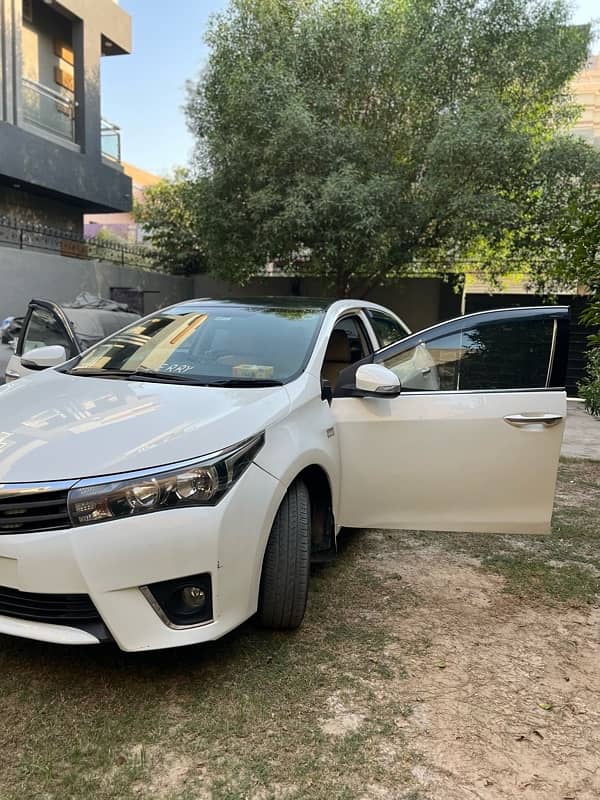 Toyota Corolla Altis 2015 3