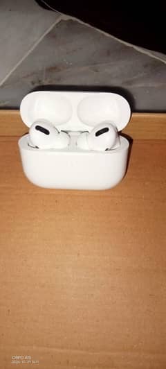 best original earpods actual price is 3500