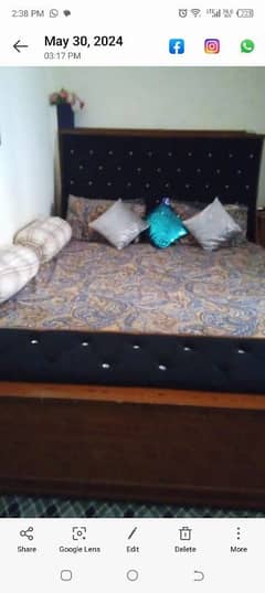 chain one king bed