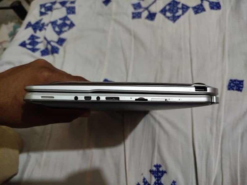 Haier Y11B Touch Screen Laptop 3