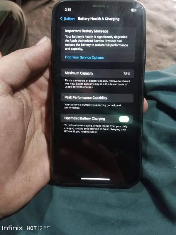 iphone XR 64 Gb 78 helth  betray Service on Black color  Okay Mobile 6