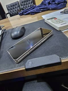 Samsung Fold 4 Approved 9/10