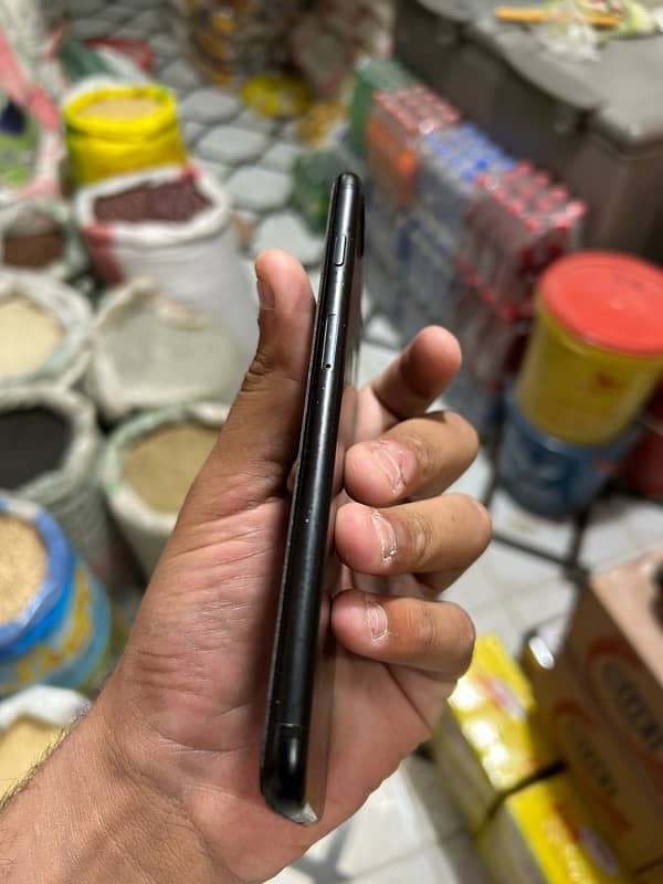 iPhone 7plus (PTA Aproof ha) 3