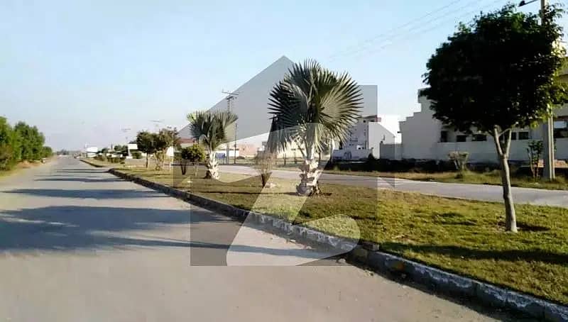 Grab the Best Investment opportunity in 1 Kanal LDA Approved Plot 1