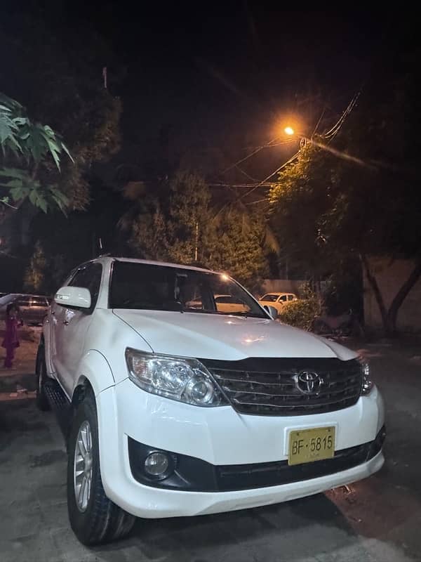 Toyota Fortuner V 2014 8