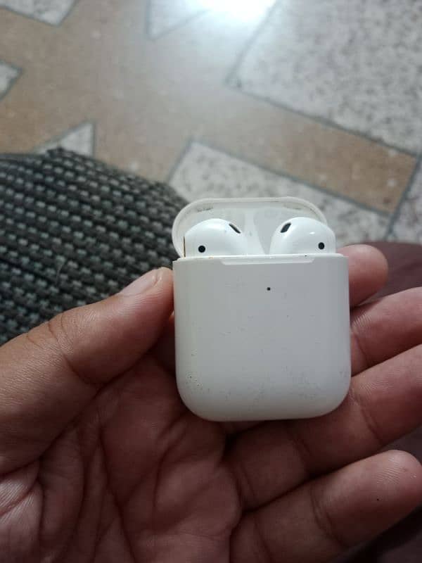 apple airpods 2 100% genuine 1