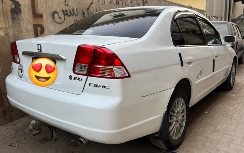 Honda Civic 2004 4