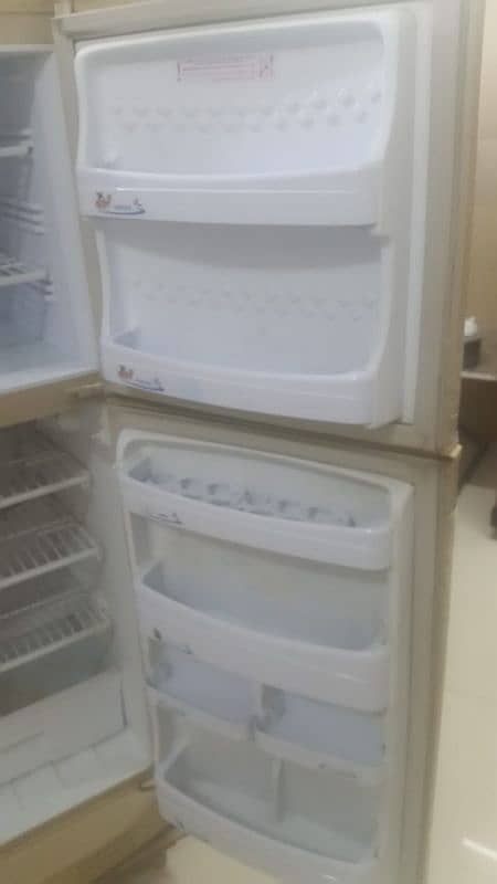 PEL REFRIGERATOR 3