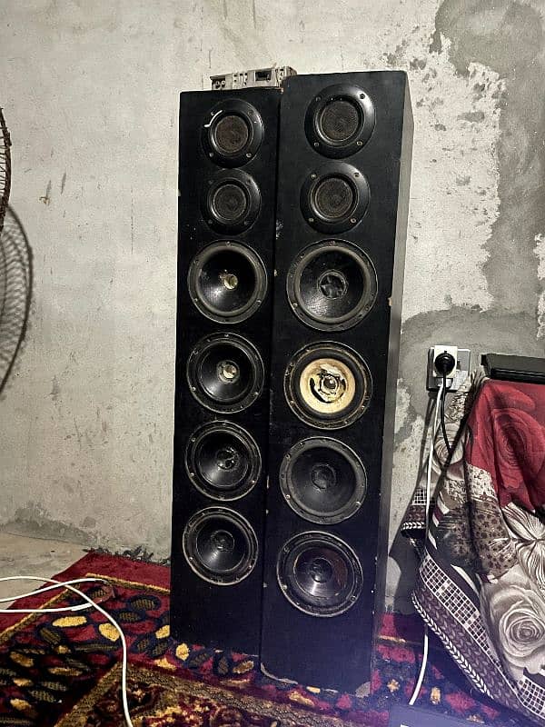 2 box with speakers (full bass buffer ) 4