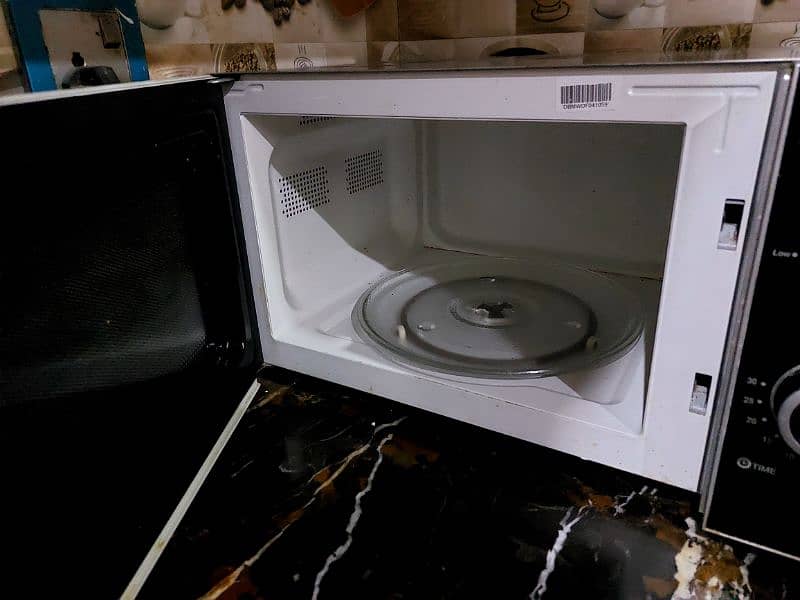 Dawlance Microwave oven 25 leter 3