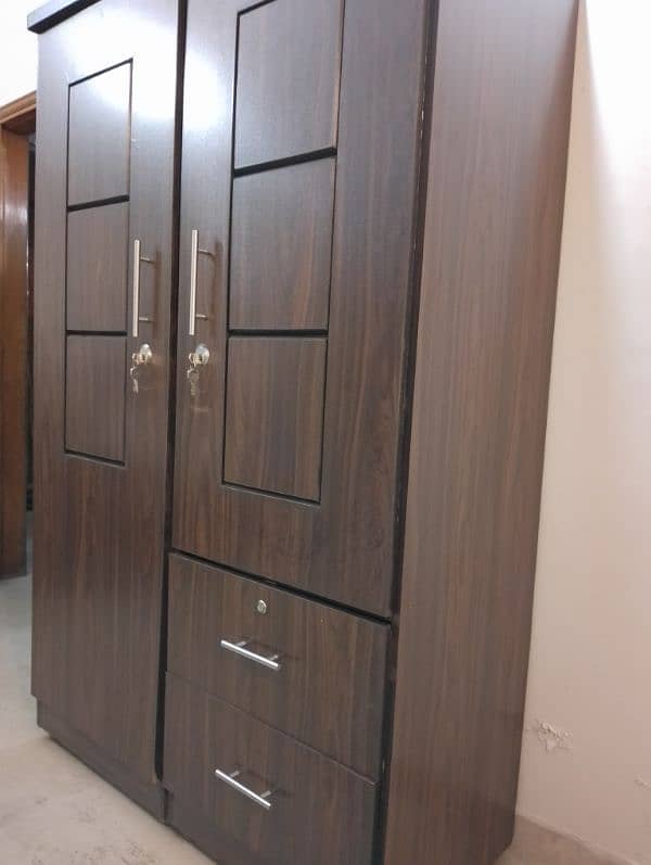 new condition wardrobe and dressing 2