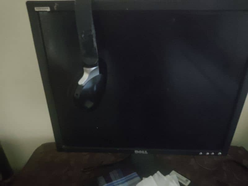 Dell e6440 Core i5 Laptop Broken screen 1