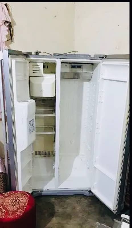 LG REFRIGERATOR DOUBLE DOOR 3