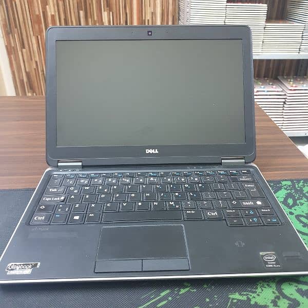 Dell latitude E7240 Laptop for sale 2