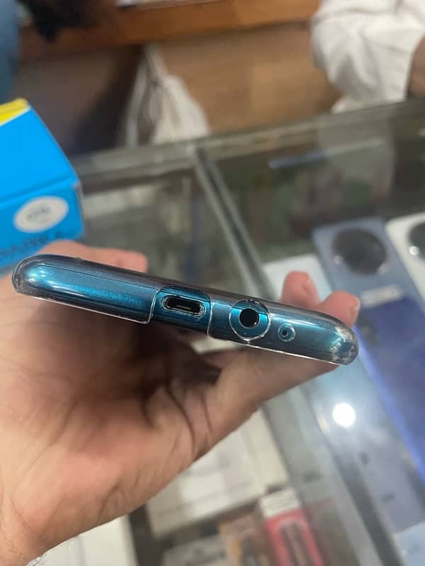 Tecno spark 6go 3