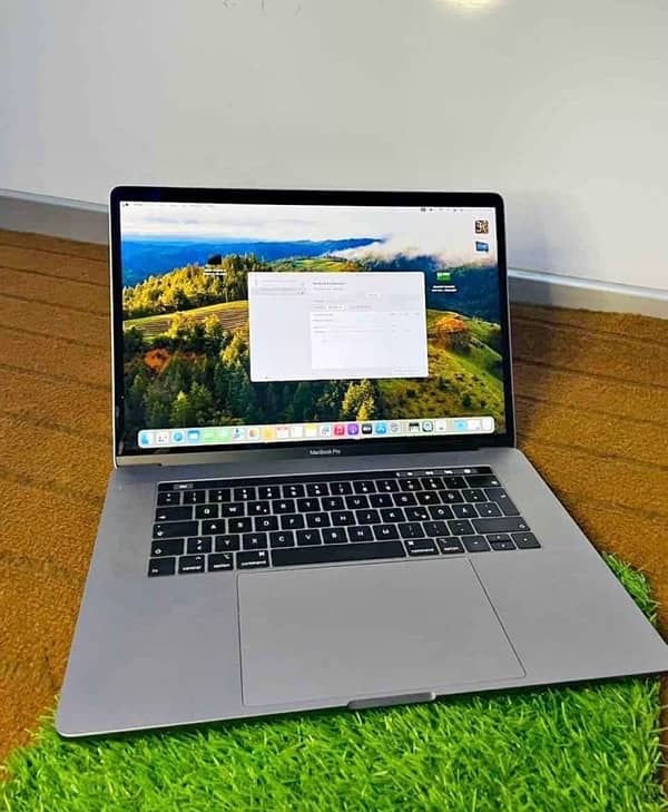 Macbook pro 2018 core i7 0