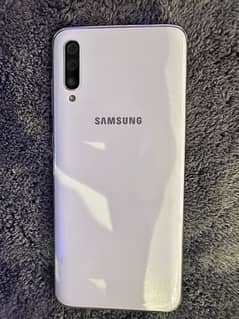 samsung a70  6/128 white