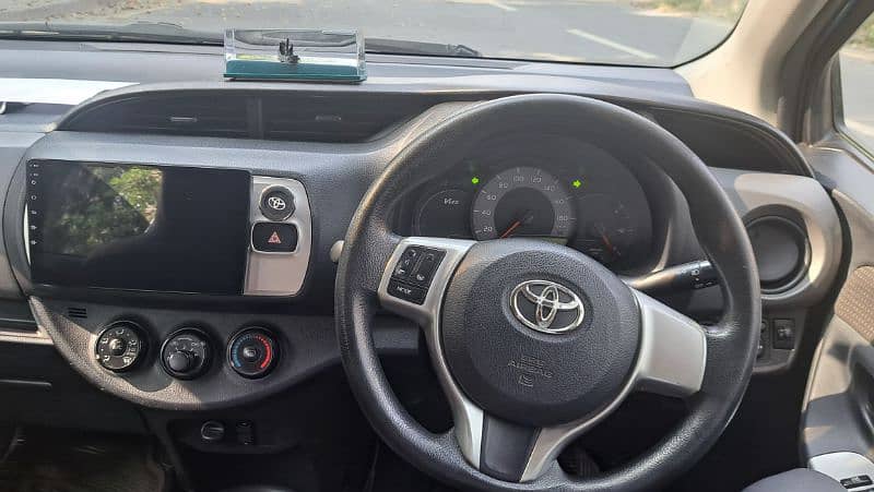 Toyota Vitz 2014 2