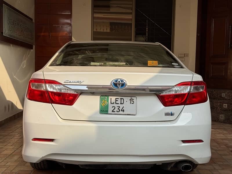 Toyota Camry hybrid  2012 2