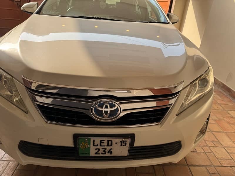 Toyota Camry hybrid  2012 3